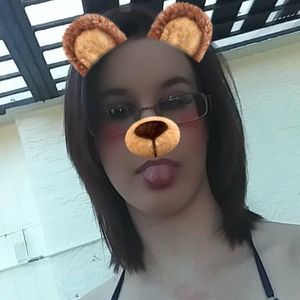 Meet your Posher, Joy